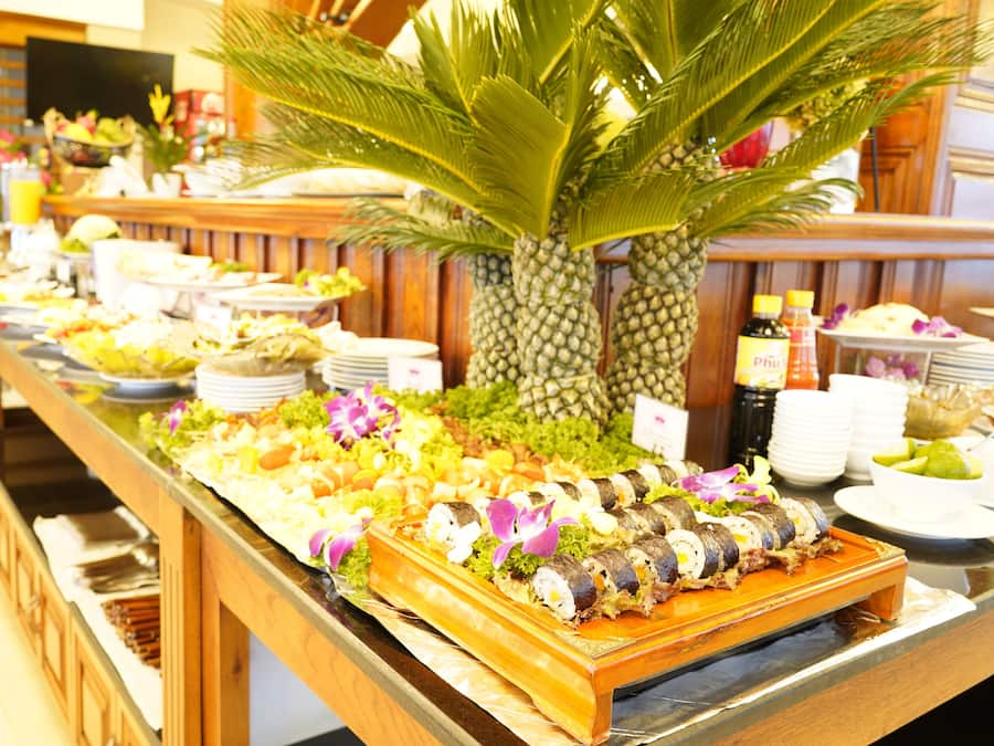 Petit déjeuner buffet compris tous les jours