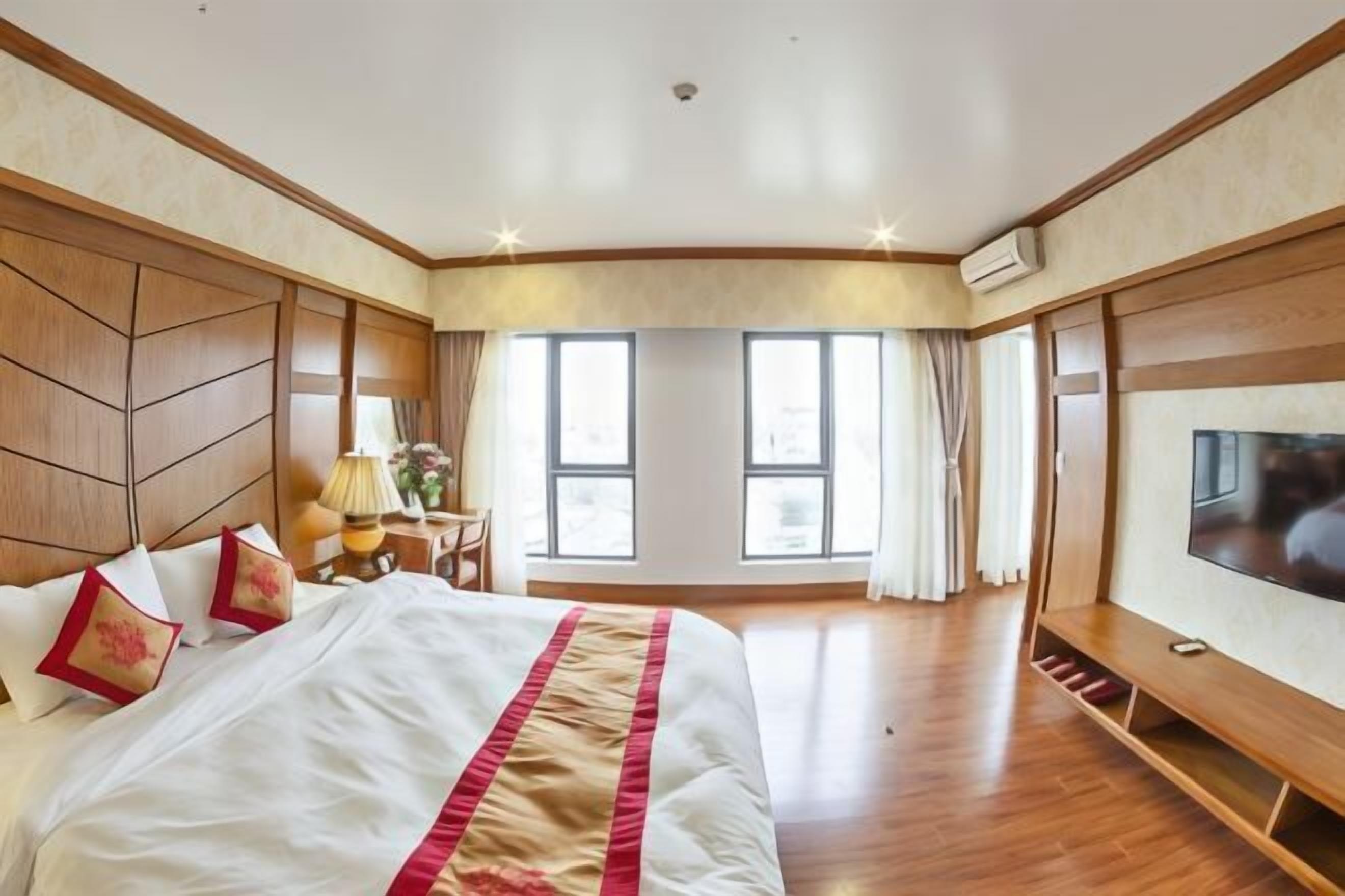 Minibar, Zimmersafe, Schreibtisch, schallisolierte Zimmer