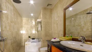 Landmark Suite | Bathroom | Free toiletries, hair dryer, slippers, bidet