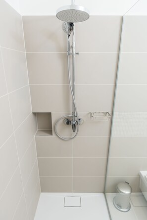 Premium Apartment (Cleaning Fee Included) | Bathroom shower - Luxus Maisonette Liechtenstein by Welcome2Vienna (Vienna)
