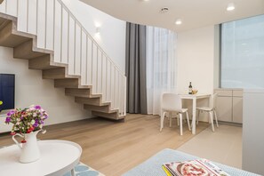 Premium Apartment (Cleaning Fee Included) | In-room dining