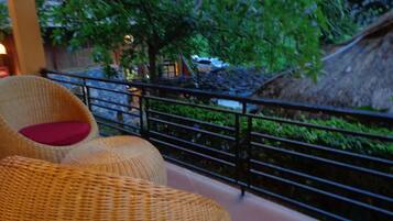 Camera tripla | Balcone