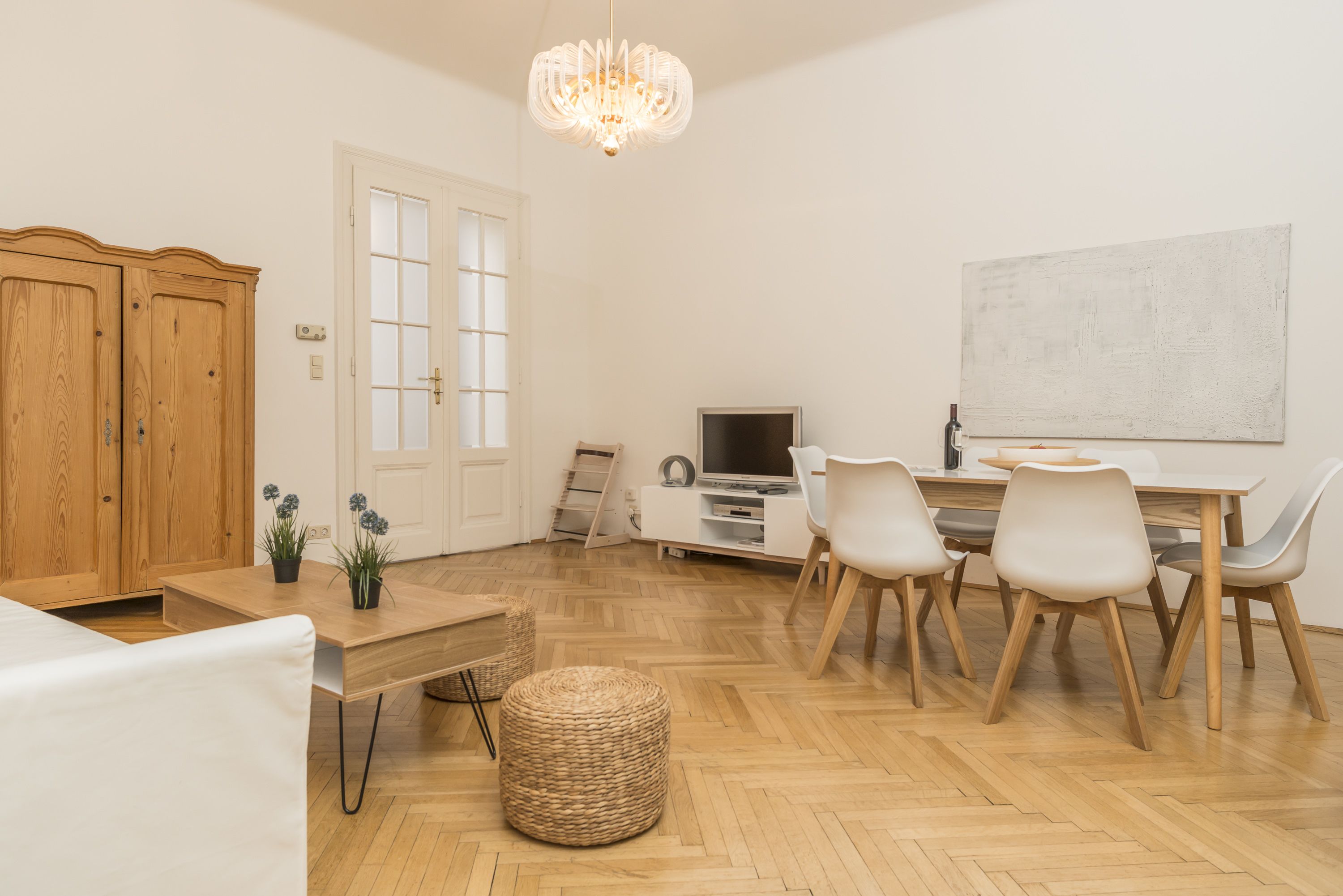 Apartment (Cleaning Fee Included) | Living room | Flat-screen TV