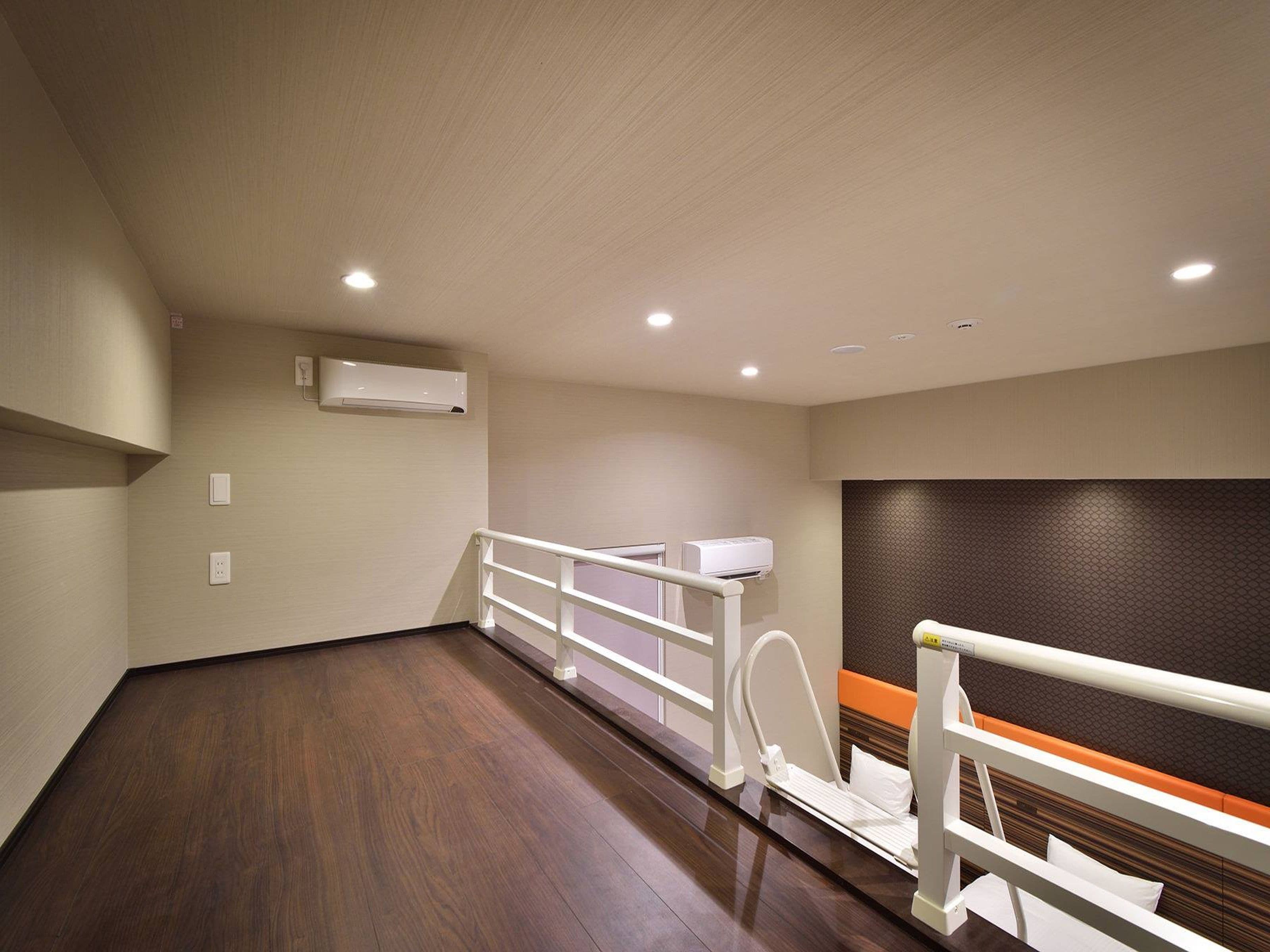 executive family room, non smoking | down duvets, desk, blackout curtains, free wifi