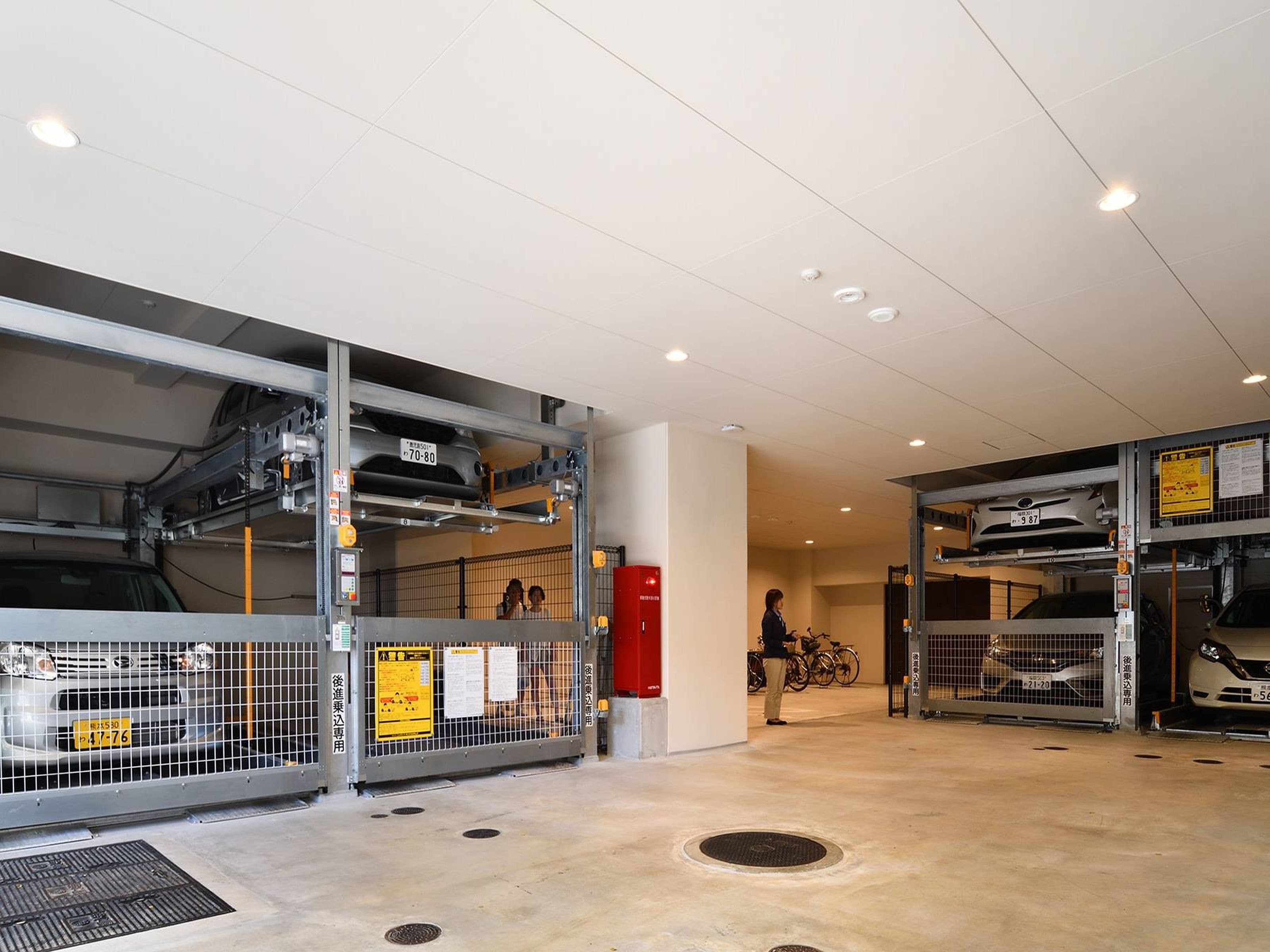 self-parking (surcharge) 1500 per day