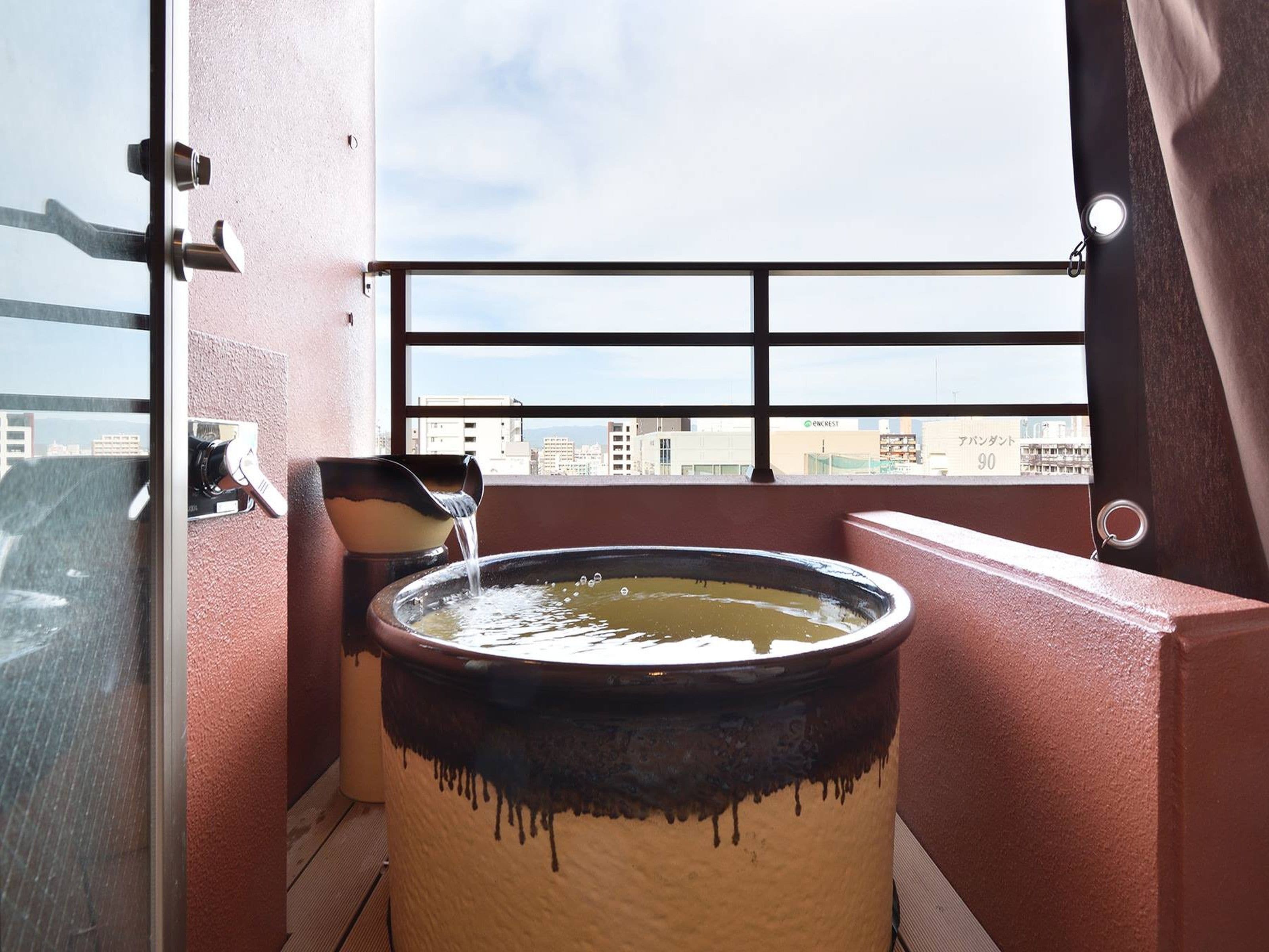 Kamar Double Superior, Bebas Asap Rokok | Kamar mandi | Kombinasi shower/bathtub, bathtub besar,  dan perlengkapan mandi gratis