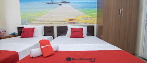 Superior Twin Room | Desk, free WiFi