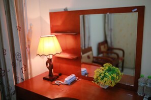 Room amenity - Chau Duy Khanh Hotel (Hanoi)