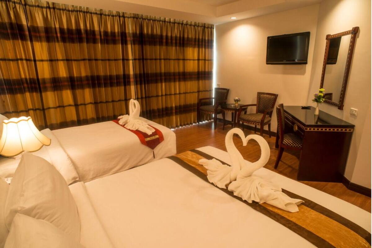 Coffre-fort, bureau, accès au Wi-Fi (inclus), literie fournie