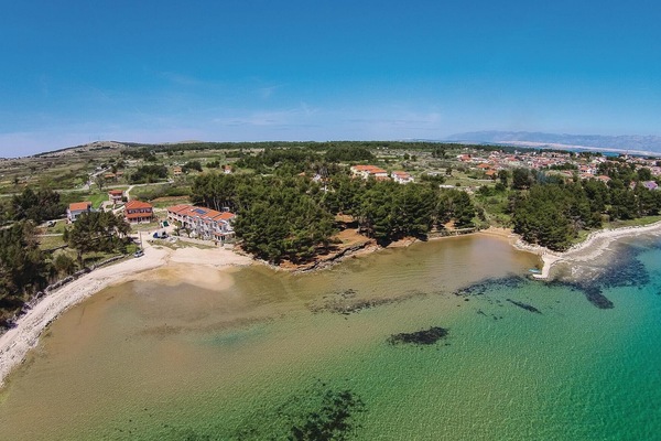Nær stranden