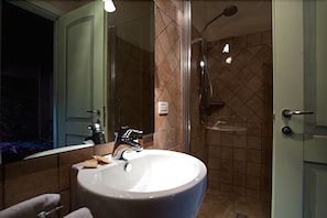 Standard Double Room, Vineyard View | Free WiFi, bed sheets