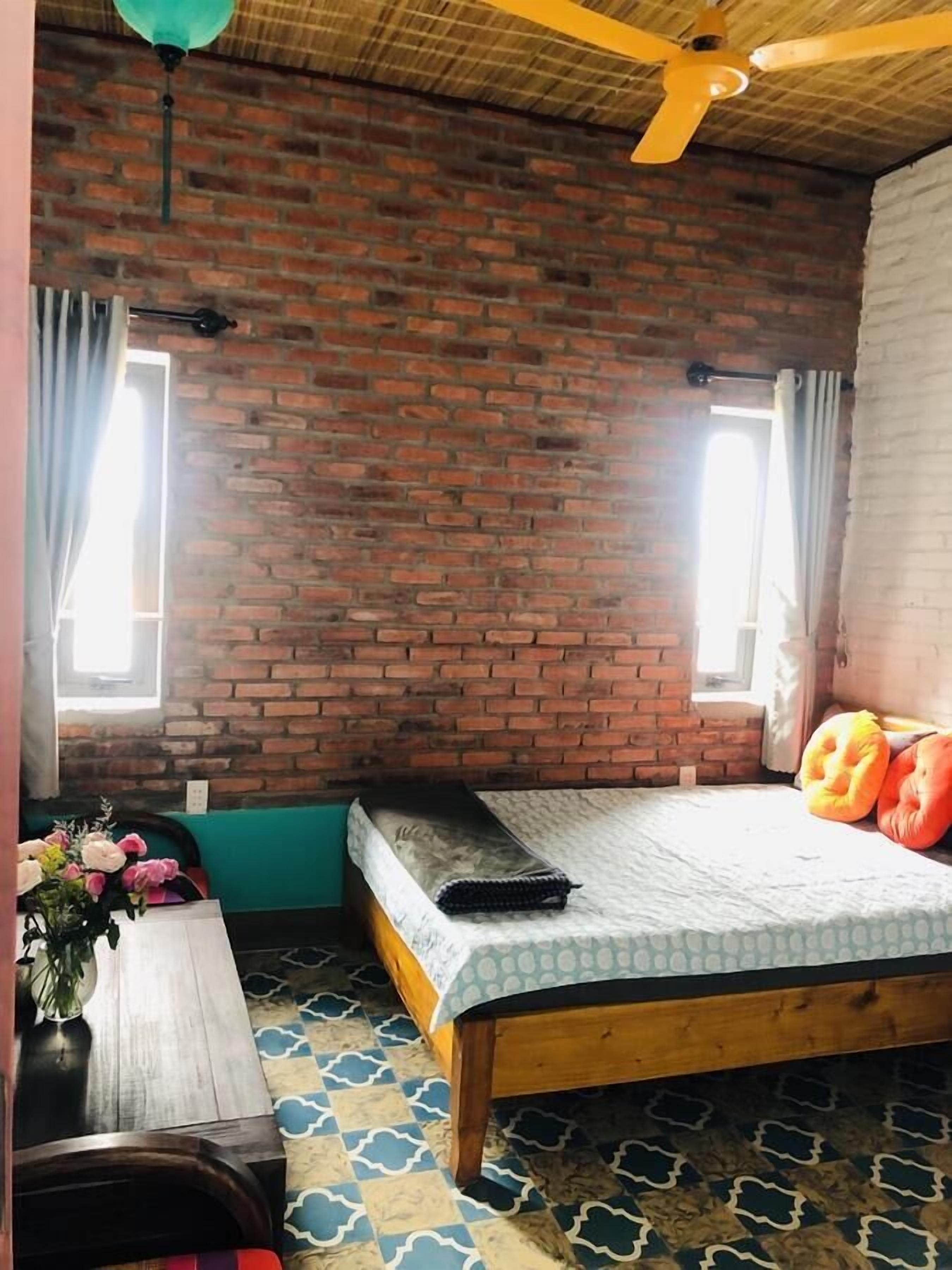 Deluxe Double Room, River View | Minibar, desk, soundproofing, free WiFi