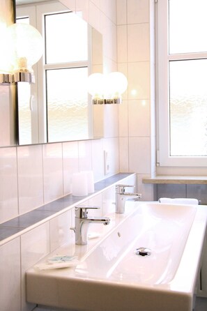 Haartrockner, Handtücher