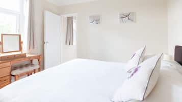 Comfort Apartment, 1 Bedroom, City View | 1 bedroom, premium bedding, individually decorated