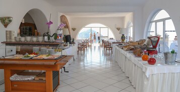 Desayuno continental incluido todos los días 