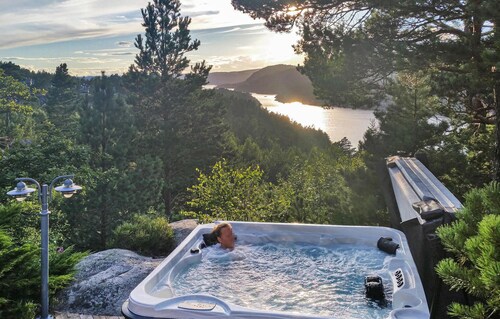 Stunning home in Risør with sauna