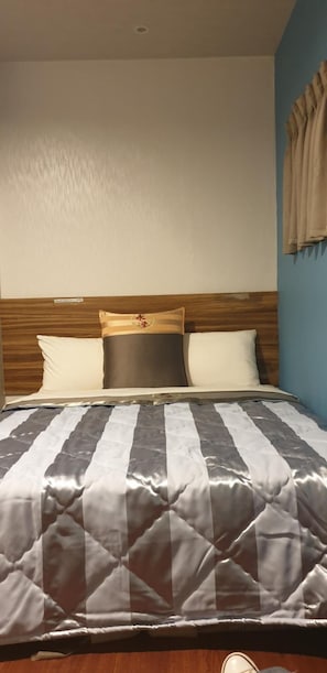 Wifi gratis y ropa de cama
