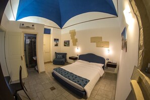 Premium bedding, in-room safe, desk, soundproofing