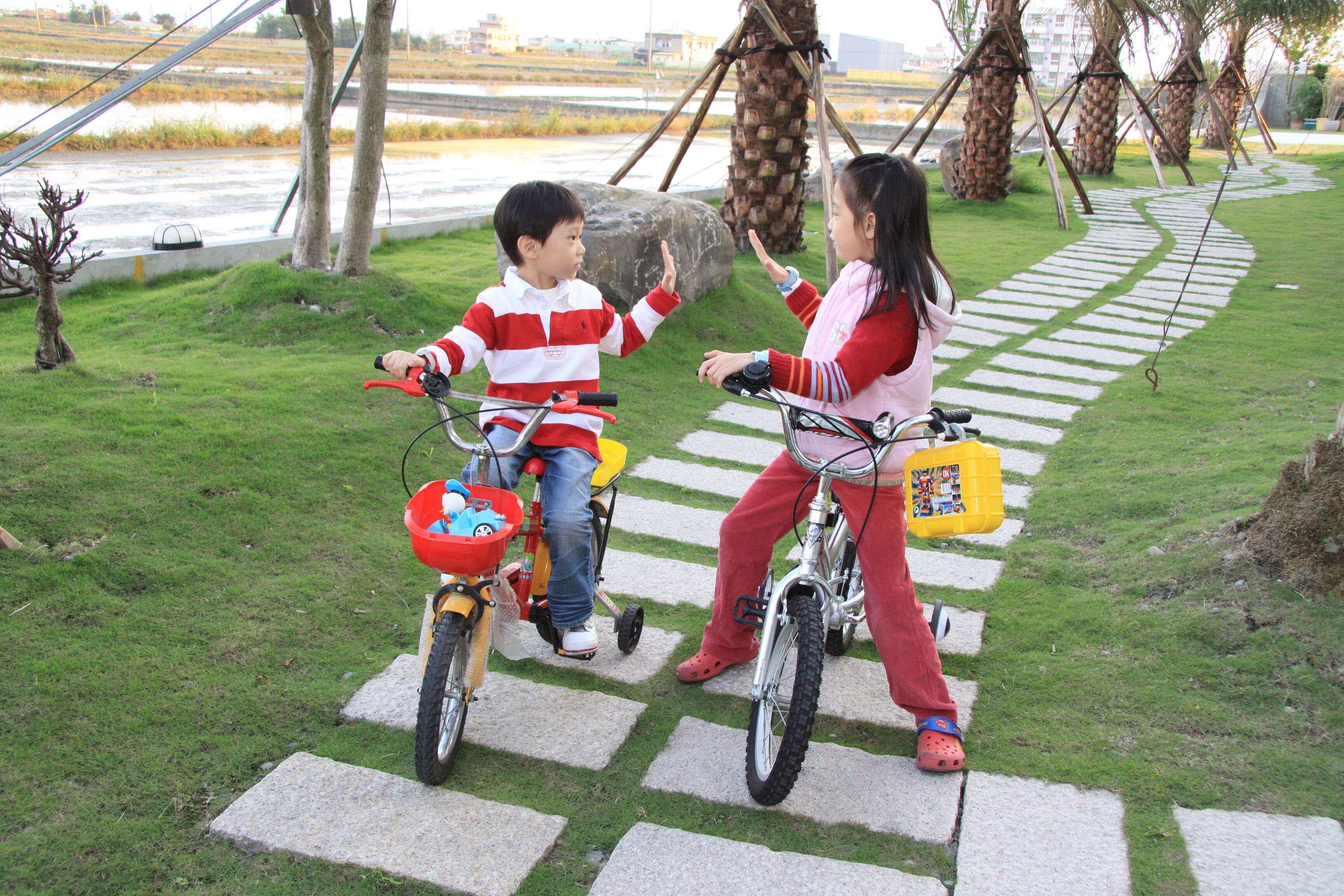 Đạp xe