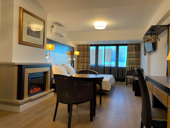 Estúdio com Lareira