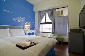 Quarto casal | Escrivaninha