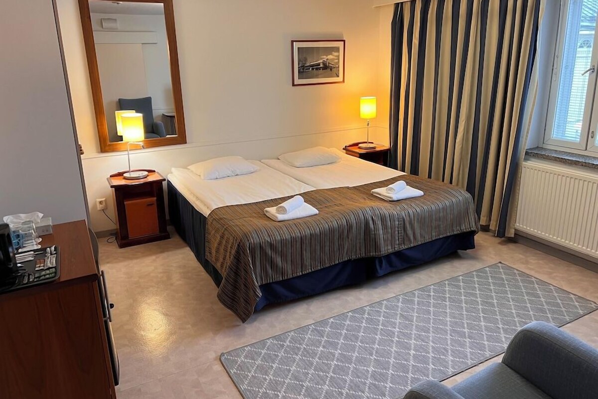 Desk, iron/ironing board (on request), WiFi (free), bed sheets
