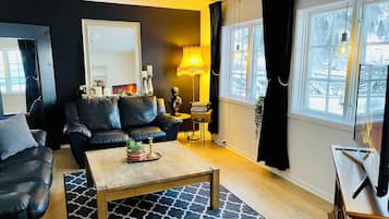 Apartment, 2 Bedrooms, Lake View | Living area | Smart TV, Netflix