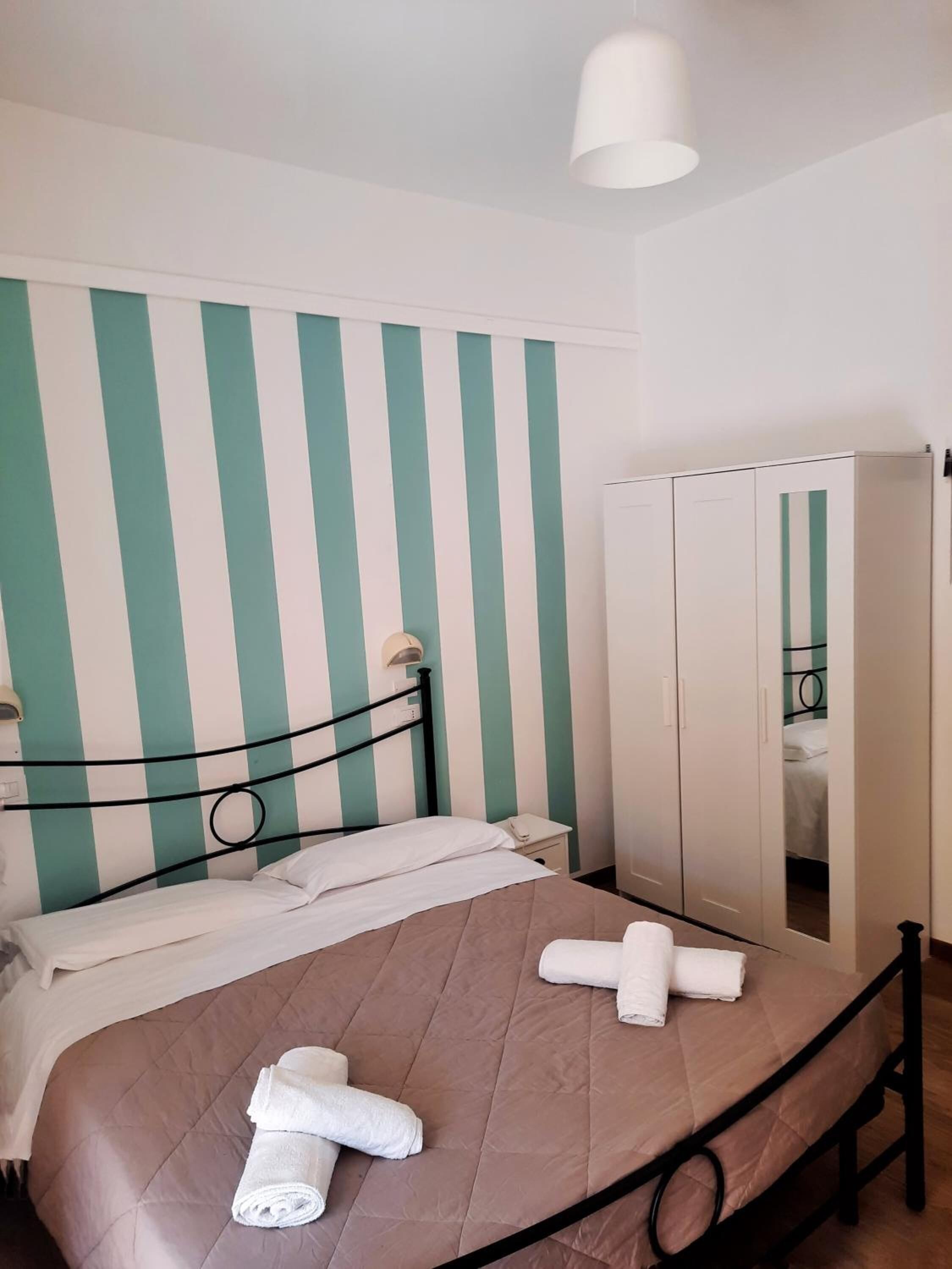 in-room safe, desk, free wifi, bed sheets