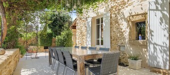 Homerez - Comfortable villa with private pool in Uchaux