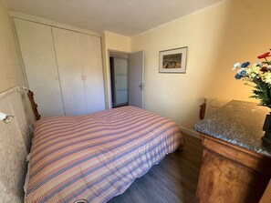 1 bedroom