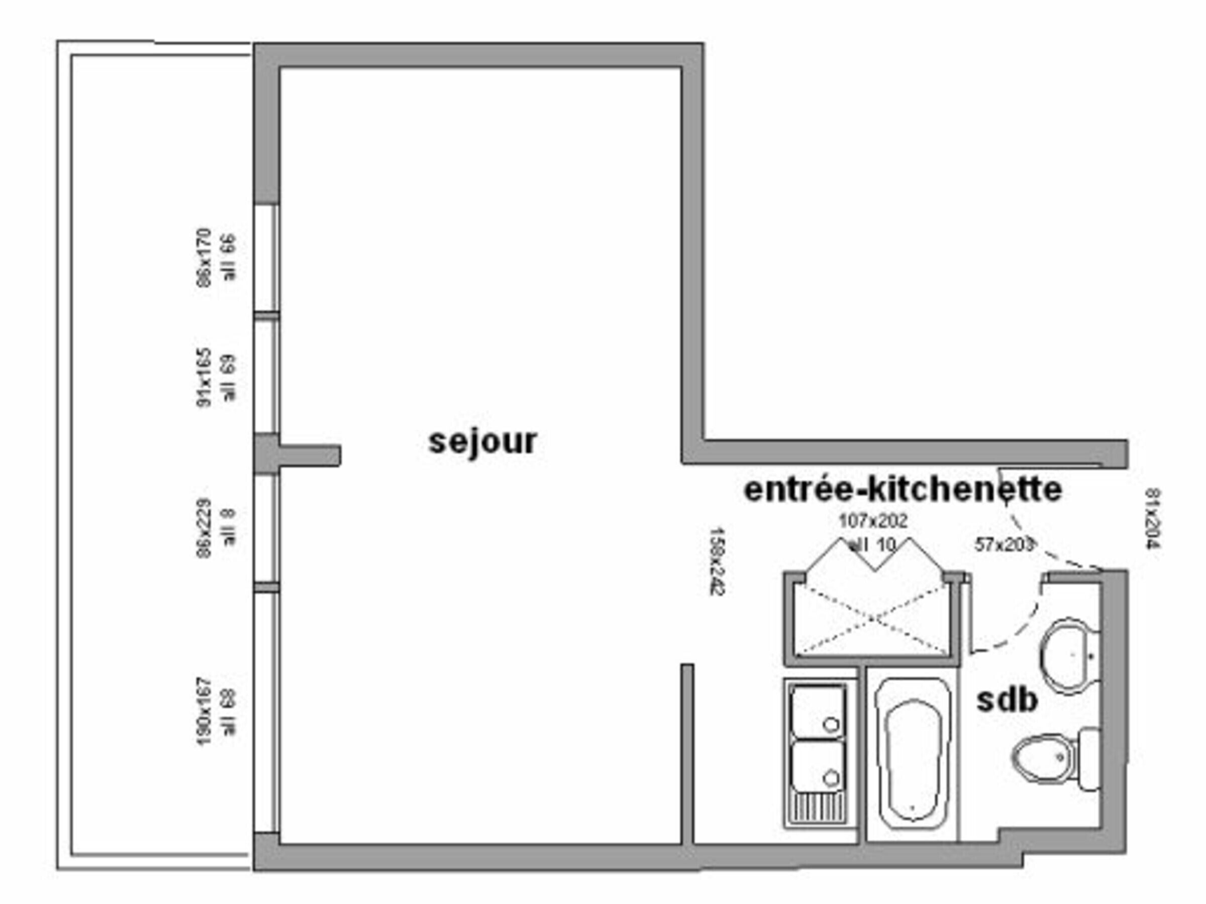 A floor plan of a hotel room with a ensuite bathroom, kitchenette, and a ensuite toilet.