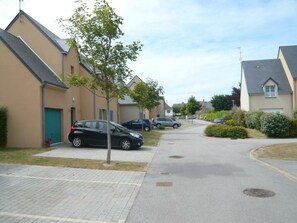 Property grounds - Private Garden in Barfleur - Ground Floor Apartment (Barfleur)