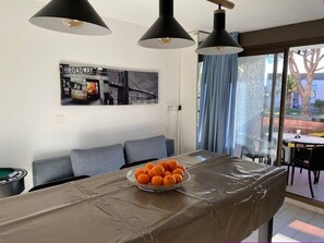Dining - Cozy Studio Cabine for 4 with Terrace, Pool, and Sports Facilities in Le Barcarès (Port Barcarès)