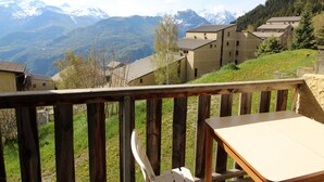 Property grounds - Renovated Duplex Apartment 2 rooms cabin 8 people at the foot of the slopes - Auris en Oisans (Auris)