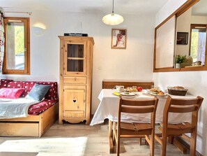 Unclassified image, 4 of 18, button - 2-room apartment, 4 pers, in Val d'Isère, near center and slopes (Val-d'Isère)