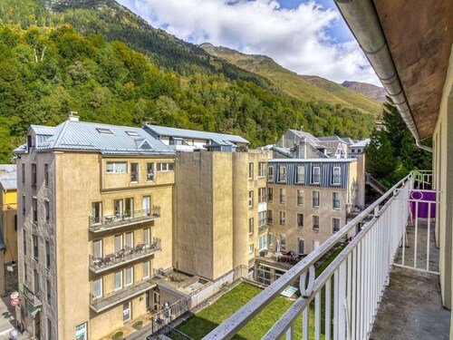 Cozy duplex for 6, 2 bdrms, balcony, parking, near the slopes in Barèges