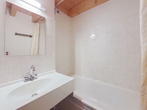 Badewanne, Haartrockner