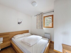 3 soverom og strykejern/-brett