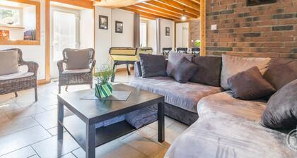 Maison authentique de 5 chambres avec jardin, terrasse, ping-pong et à proximité de la mer.