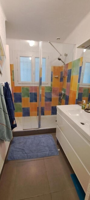 Shower, hair dryer