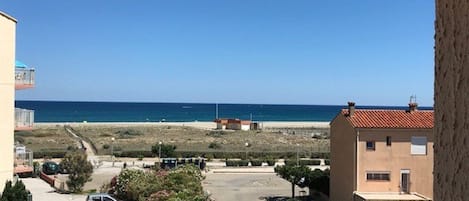 Vista a la playa o el mar