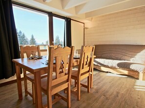 Dining - Studio cabin with covered parking and mountain view in Chamrousse (Chamrousse)