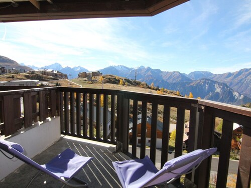 Studio cosy 4 pers avec balcon exposé sud, proche commerces et pistes, quartier des Jeux