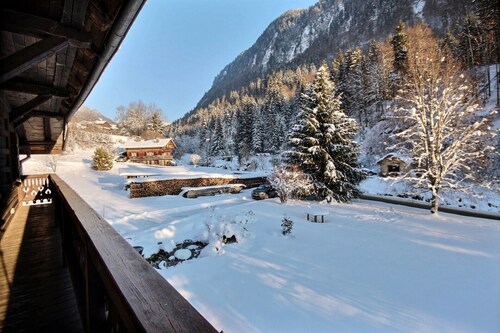APARTMENT IN INDIVIDUAL CHALET - WIFI ACCES - 10 PEOPLE - CHEBOURINS