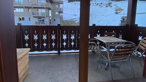 Outdoor dining - C301 - 60 m2 - 3P+Cab - 6/8 pers (Prapoutel)