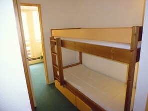 1 bedroom