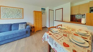 Dining - Comfortable studio with parking in Grand Bornand (Le Grand-Bornand)