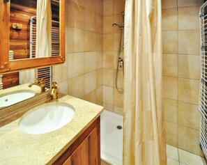Bathtub
