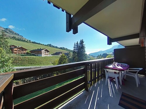 Cozy 6-person apartment, near slopes and center, balcony, parking, pets allowed