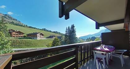Cozy 6-person apartment, near slopes and center, balcony, parking, pets allowed